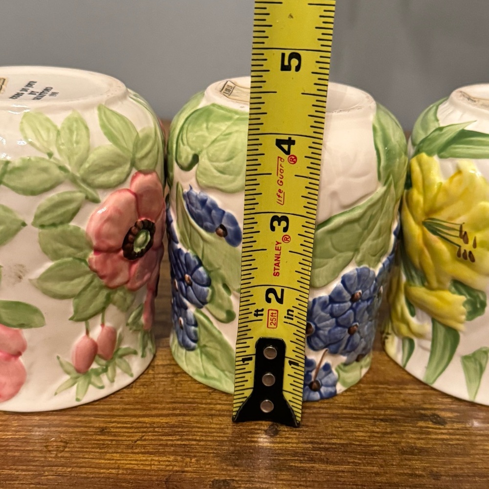 Shafford Fleurs du Jour Floral Relief Mugs Set of‎ 4 Handpainted 1988 Vintage - Picture 11 of 11